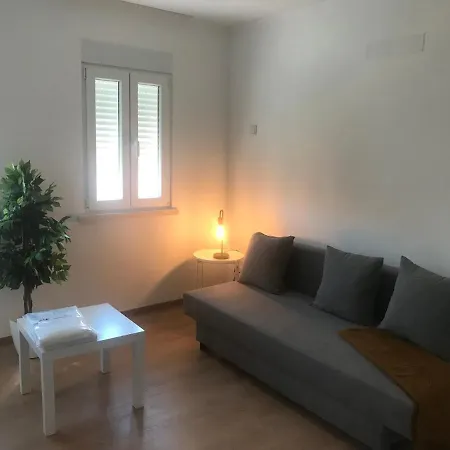 Cozy Garden Apartment Lisbon Exterior photo